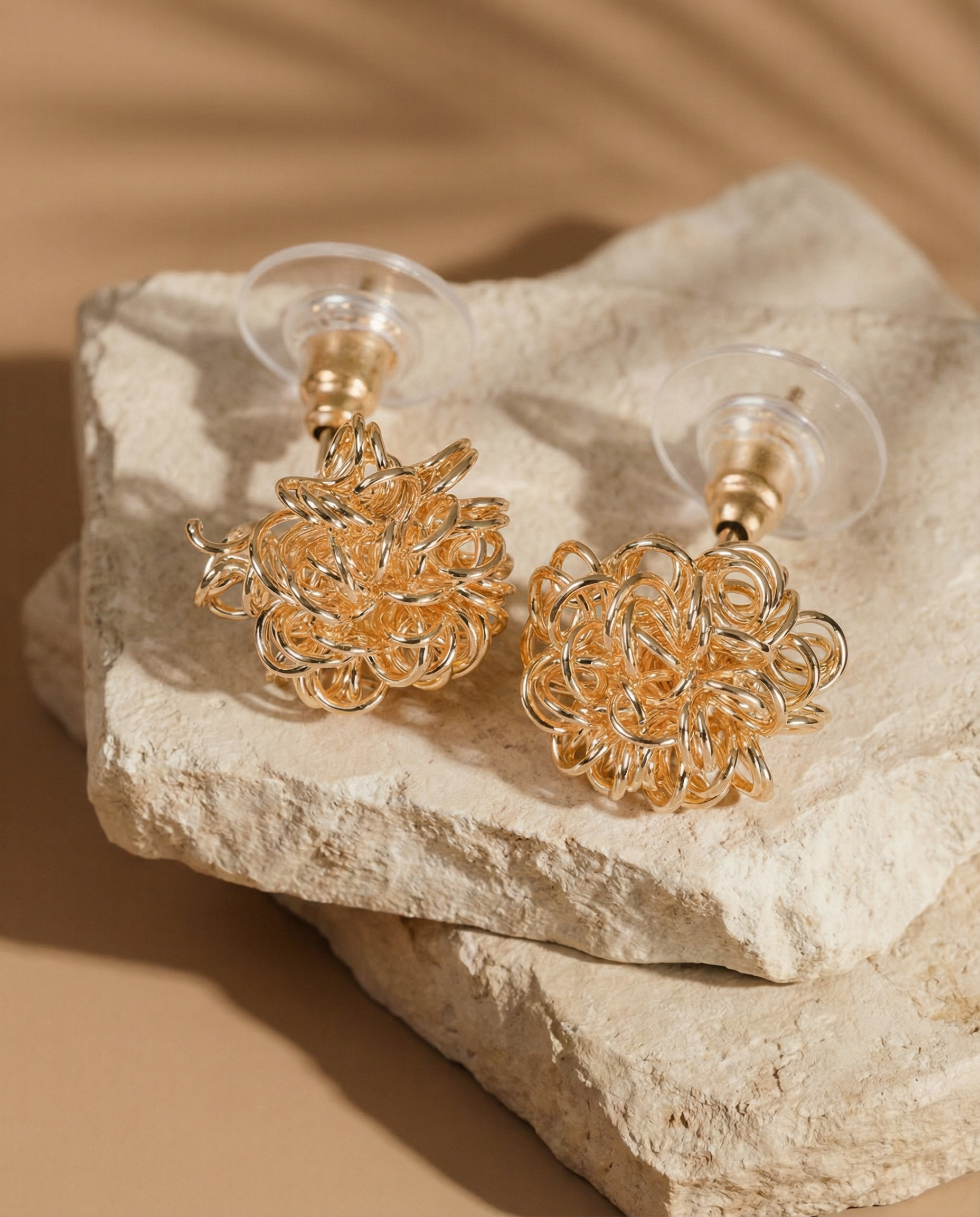 Aretes Destello oro laminado Las Marujas