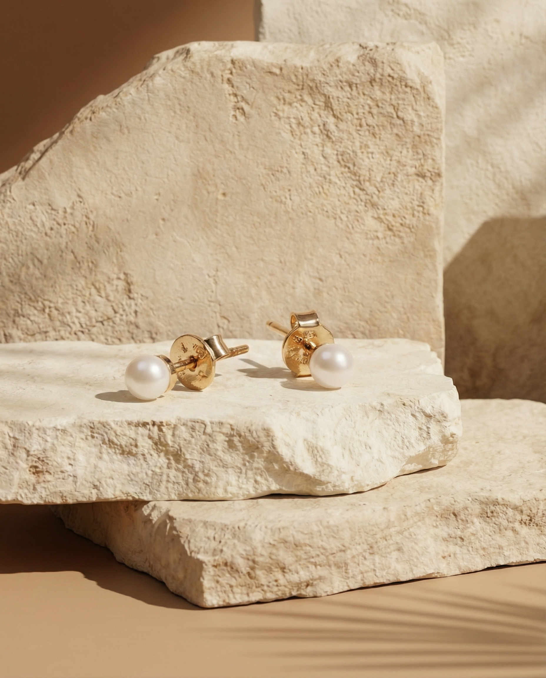 Set Perla detalle aretes oro laminado Las Marujas
